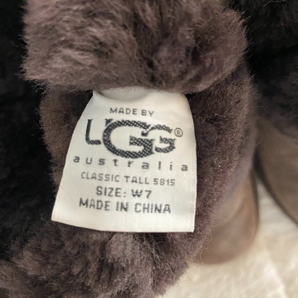Woman’s Ugg Classic Tall Boots 5815 - Chestnut Size 7 - Picture 6 of 7